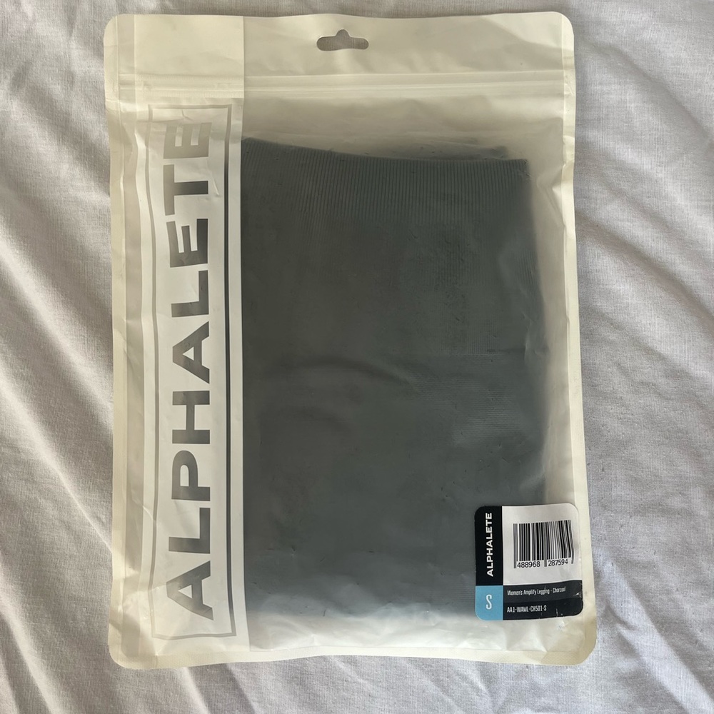 NIB Alphalete Amplify Charcoal Leggings
